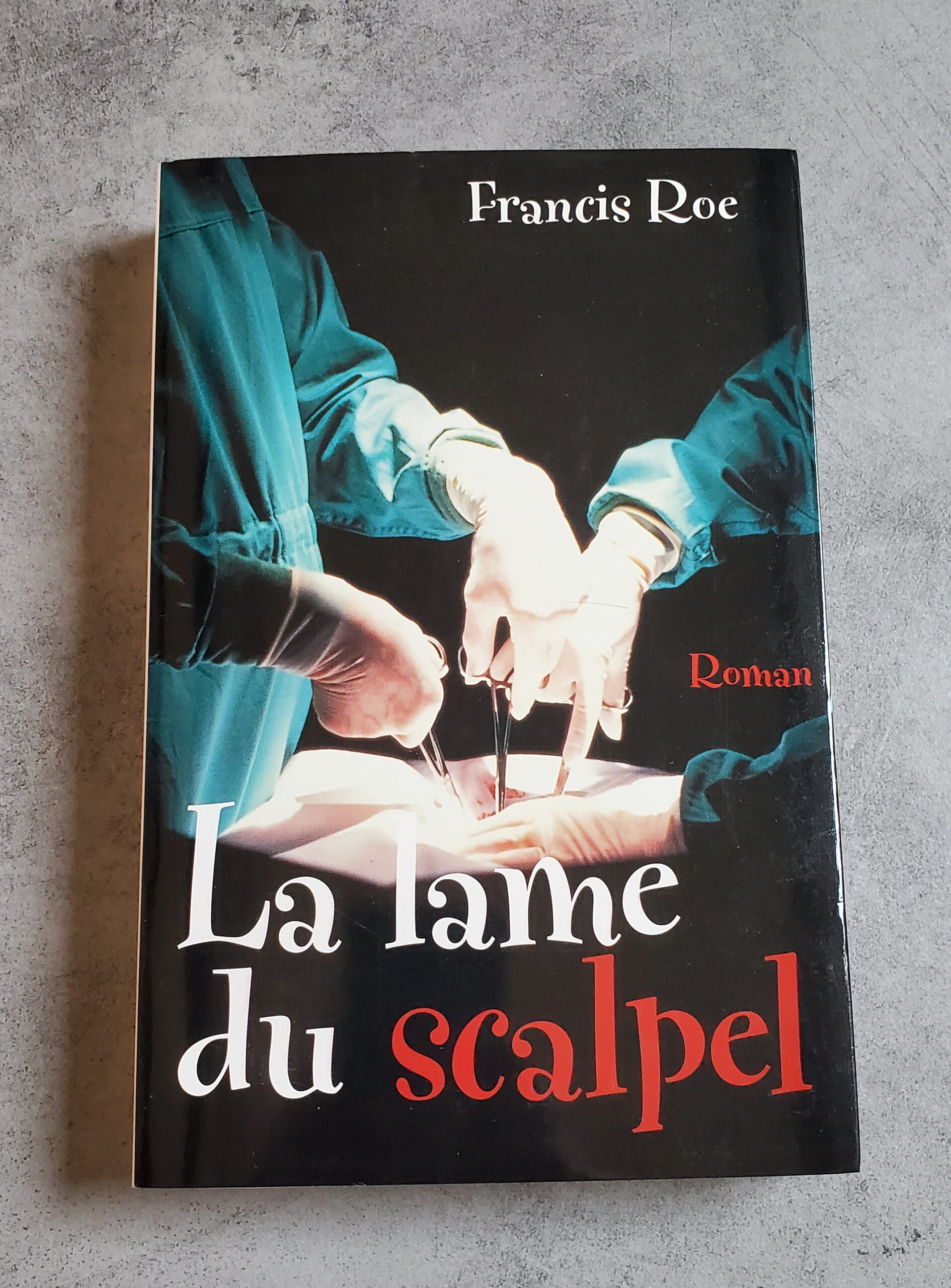 La lame du scalpel