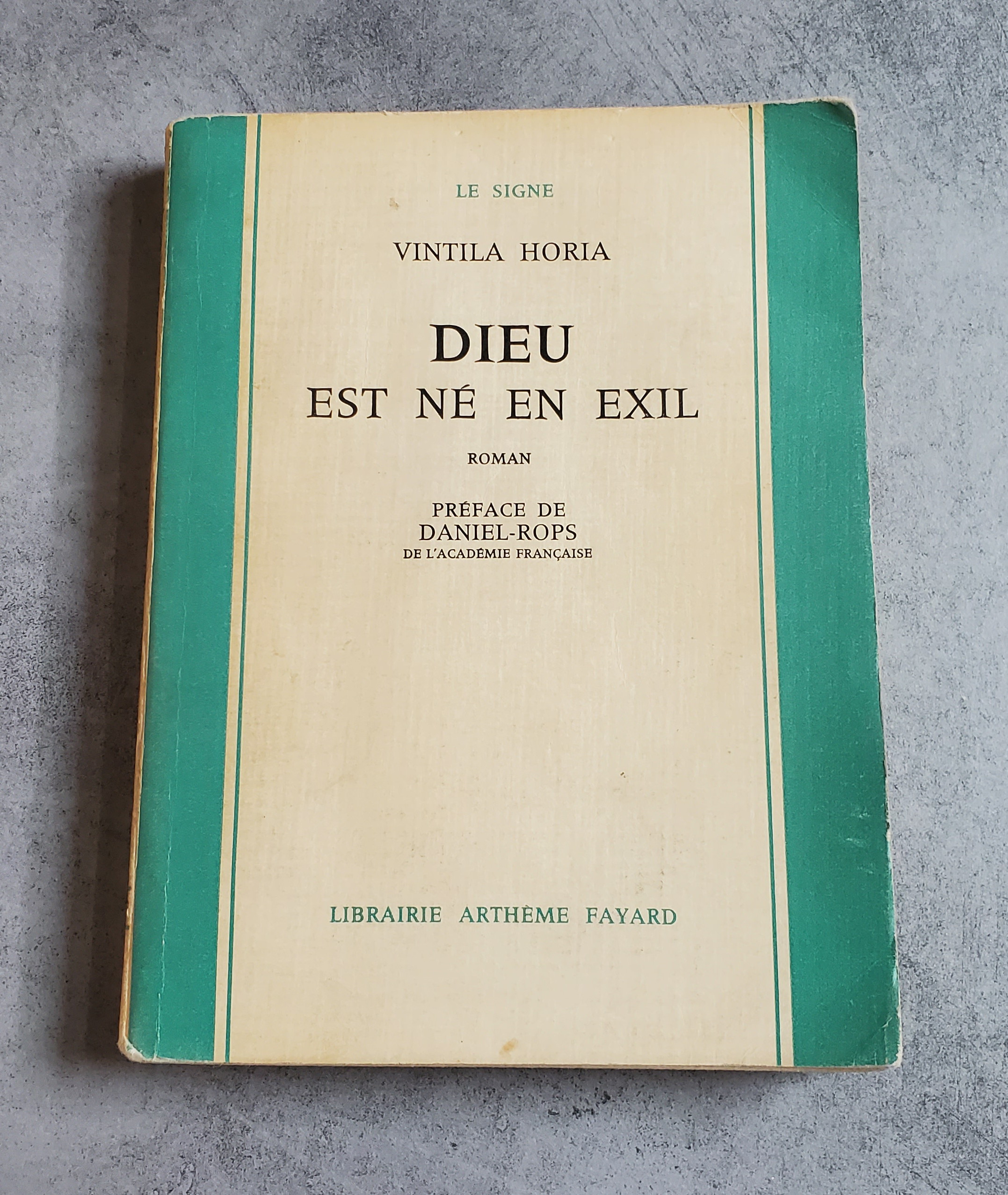 Dieu est né en exil