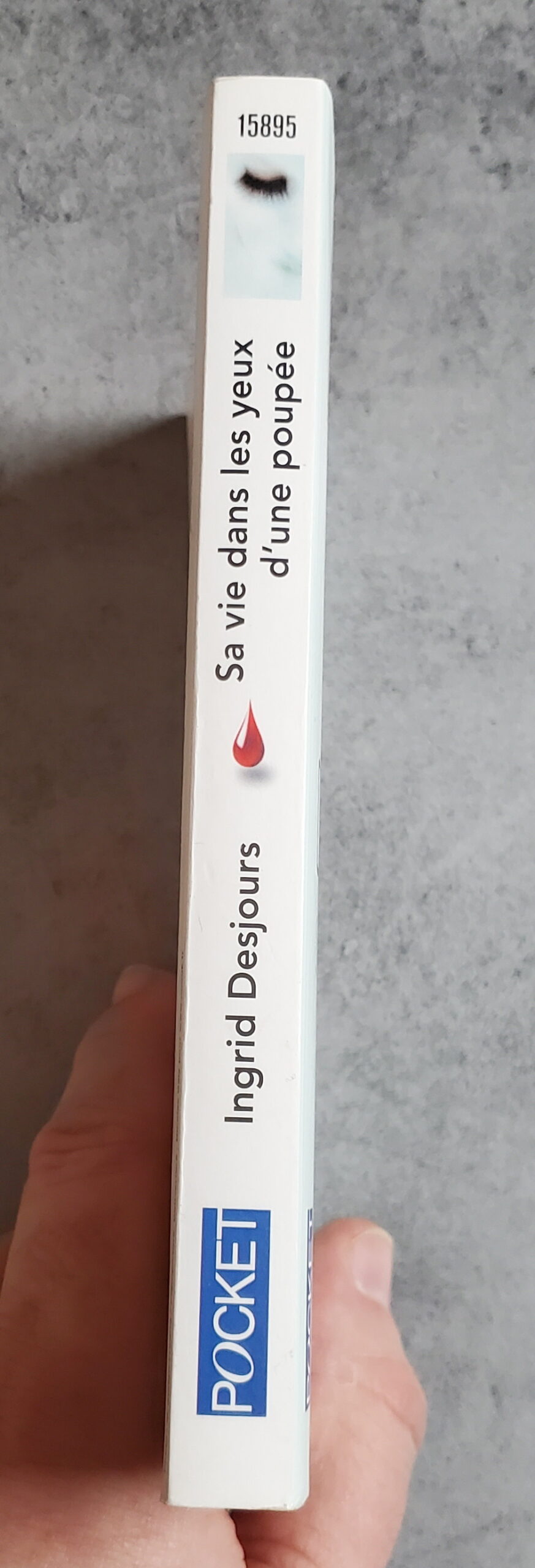 Sa vie dans les yeux d'une poupée – Image 3