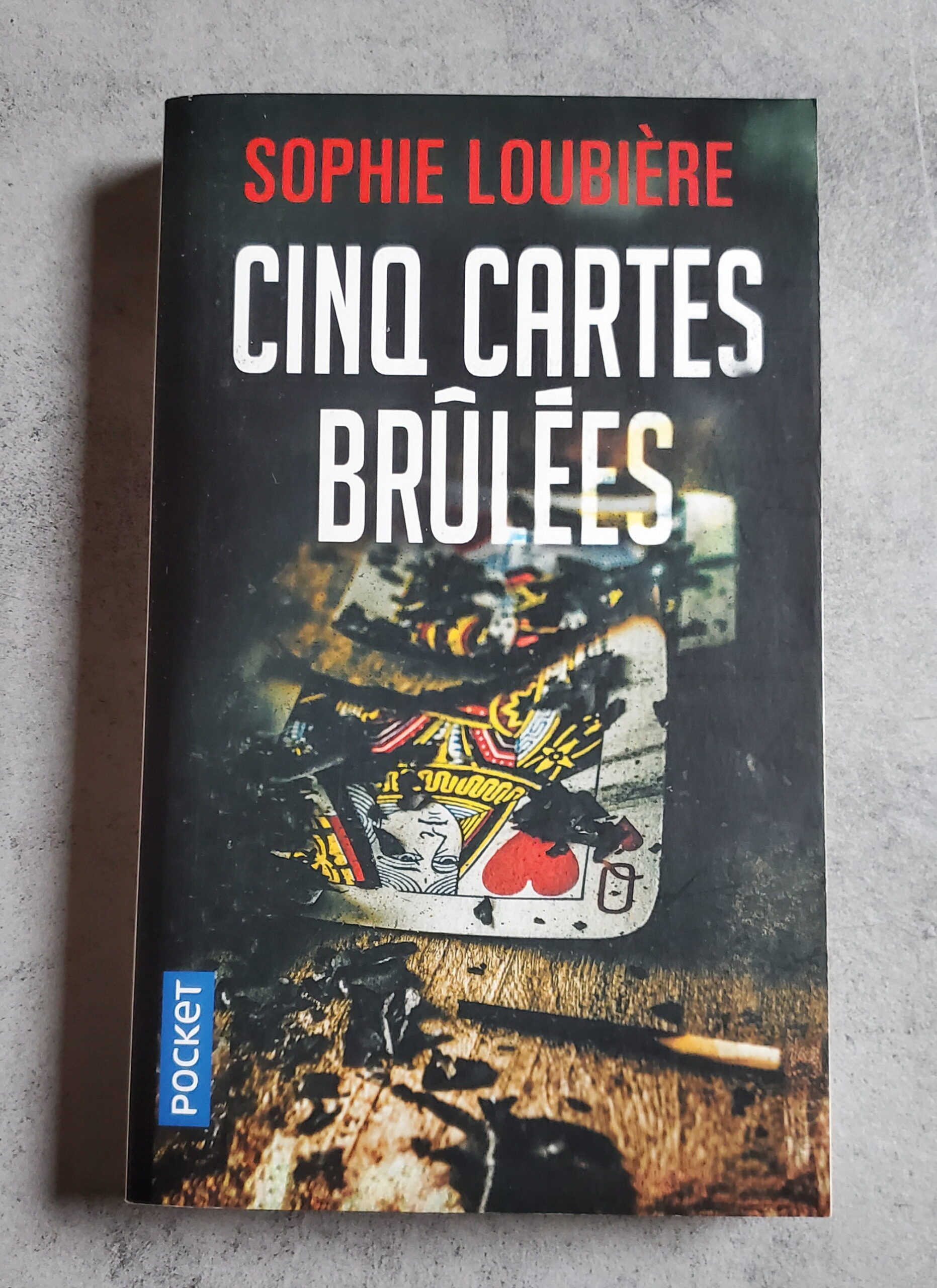 Cinq cartes brûlées