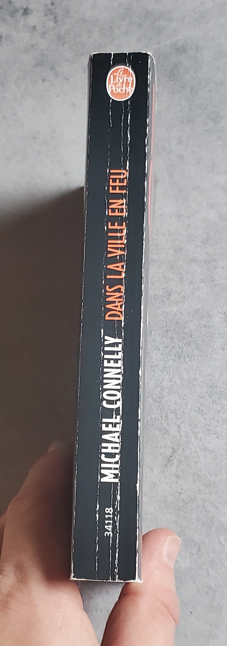 Dans la ville en feu – Image 3